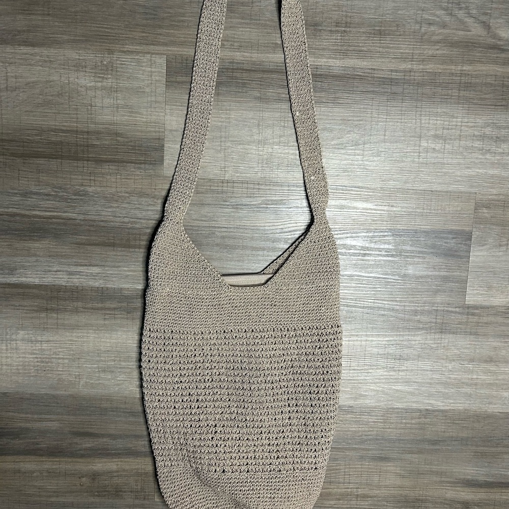 Elegant Beige Knit Shoulder Bag